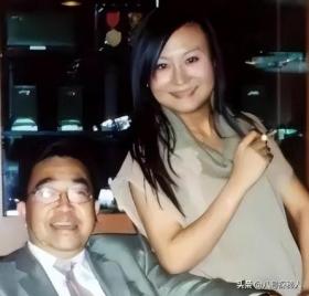 放弃大好前途后悔不？为嫁美国富豪辞职央视，婚后受虐却死不离婚-图18